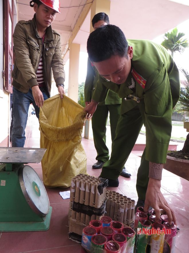 Tang vật thu giữ được tại cơ quan điều tra