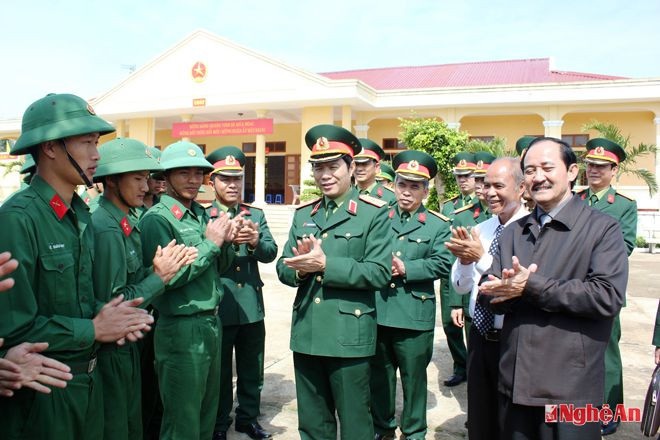 Thiếu tướng Nguyễn Tân Cương - Ủy viên dự khuyết Ban chấp hành Trung ương Đảng, Tư lệnh 