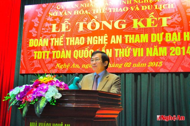 Đồng chí Đinh Viết Hồng phát biểu