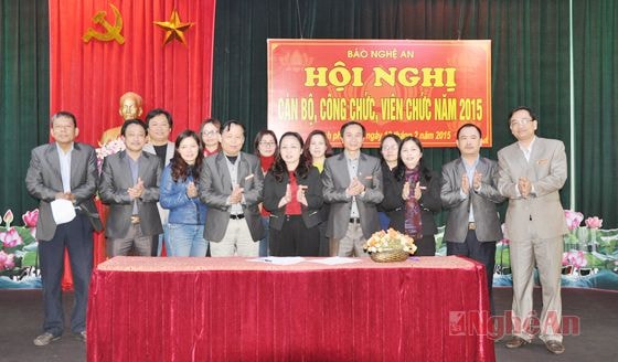 Các tập thể ký kết thi đua năm 2015