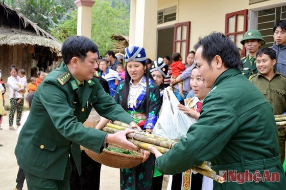 Món quà của người dân