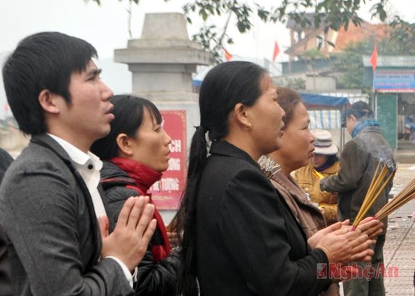 Cầu mong một năm mới bình yên.