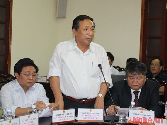 Đồng chí Hồ Quang Thành - Giám đốc Sở thông tin truyền thông phát biểu tại hội nghị