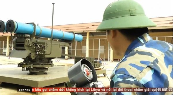 Năm vừa qua, quân đội Việt Nam, đặc biệt là quân chủng hải quân đã tiếp nhận nhiều loại tên lửa mới. Trong đó phải kể đến tên lửa EXTRA do Israel sản xuất.