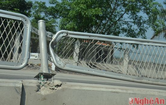 Đoạn bị tháo nhiều nhất là dọc các xã Diễn Ngọc, Diễn Kỷ, Diễn Hồng, Yên Lý của huyện Diễn Châu