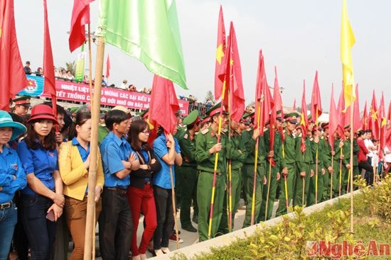 Hơn 1000 ĐVTN và LLVT tham gia lễ phát động