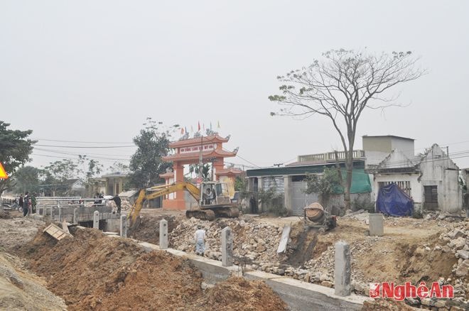 Kênh Vách Bắc đang thi công Ảnh: t.h - P.H