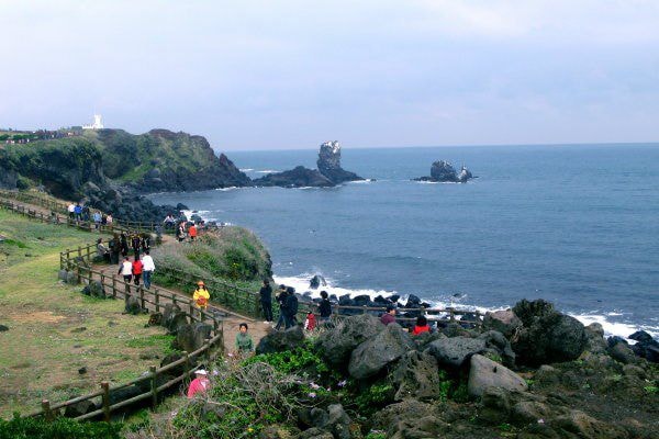 Jeju là một hòn đảo xinh đẹp của Hàn Quốc.