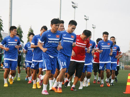Đội tuyển Olympic Việt Nam tập luyện chuẩn bị cho vòng loại U23 Châu Á 2016. Ảnh: Internet
