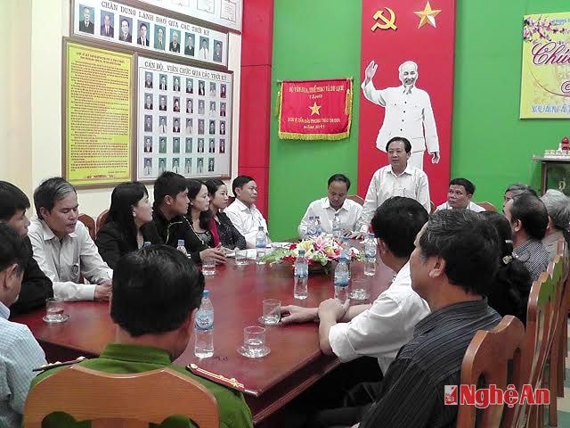 T(Baonghean.vn) - Chiều 28/2, Hội báo xuân Ất Mùi 2015 Nghệ an tại huyện Yên Thành chính thức bế mạc sau 15 ngày mở cửa phục vụ độc giả trong và ngoài huyện Yên Thành. 