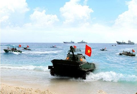 PT-76 - “Chiếc xuồng lắp pháo” này đã được xuất khẩu sang gần 30 nước, trong đó có Việt Nam vào năm 1960. Việt Nam là một trong những nước đầu tiên nhận được PT-76, nhưng chỉ sử dụng chúng trong thực chiến 8 năm sau khi nhận vào trang bị.