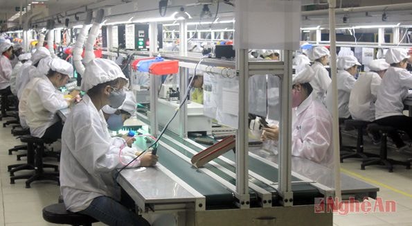 Sản xuất tại Công ty TNHH Điện tử BSE Việt Nam.Ảnh: P.Bằng
