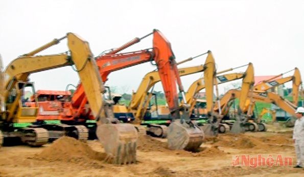 Khởi công Dự án đầu tư hệ thống cấp nước thô cho các nhà máy nước sạch tại Thành phố Vinh. Ảnh: H.S