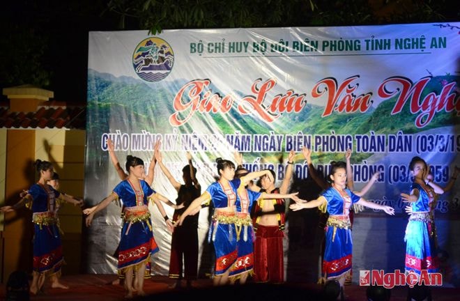 Tiết mục múa của trường PTTH dân tộc nội trú tỉnh