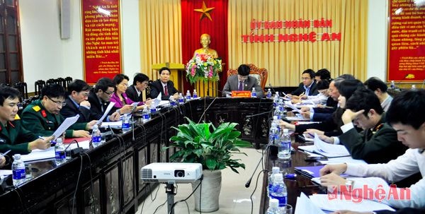 Các đại biểu tại điểm cầu Nghệ An.