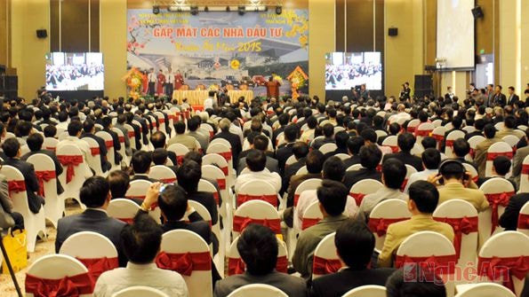 Toàn cảnh hội nghị gặp mặt các nhà đầu tư