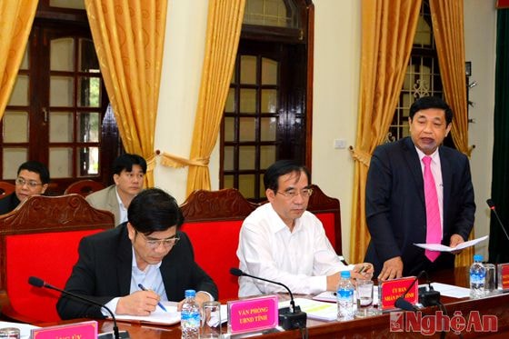 Đồng chí Nguyễn Xuân Đường phát biểu tại hội nghị
