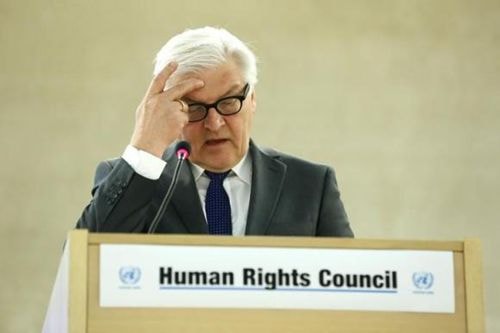 Ngoại trưởng Đức Frank-Walter Steinmeier thông báo sẽ tăng số lượng giám sát viên thỏa thuận ngừng bắn. 