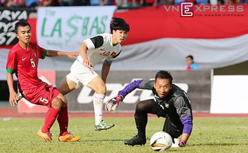 Lứa Công Phượng, Tuấn Anh của Olympic Việt Nam từng ba lần chạm trán và thắng nhiều hơn trước các đối thủ bên phía Olympic Indonesia ở cấp độ U19 trong năm 2013 và 2014. Ảnh: Đức Đồng.