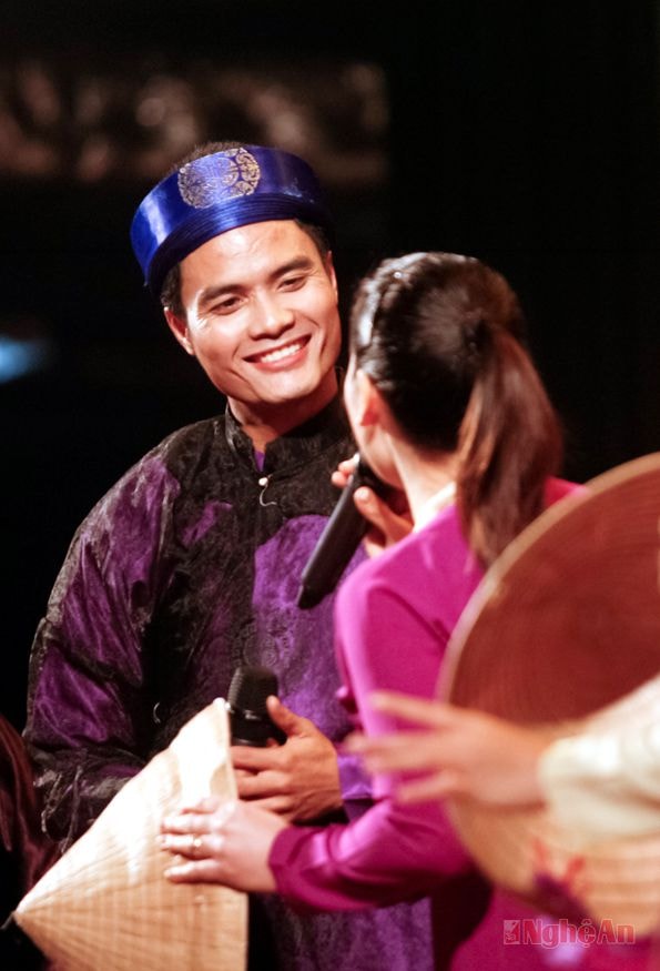 Một số tiết mục tại đêm nhạc “Ân tình ví, giặm”.