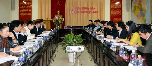 Toàn cảnh buổi làm việc.