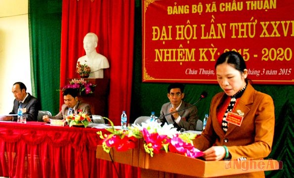 Đoàn chủ tịch đại hội