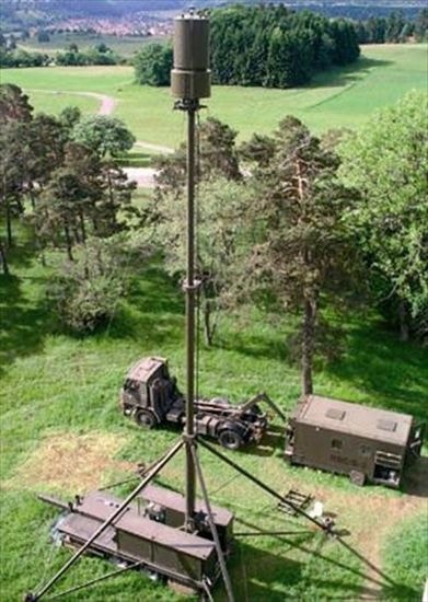 Nếu bố trí các trạm radar thụ động Vera-E phân tán xa nhau, khoảng 3 đến 4 trạm thành một cụm, máy tính trung tâm sẽ tổng hợp giao hội đồng thời mọi tín hiệu thu về theo phương pháp định vị “vi sai thời gian tới của tín hiệu” trên các tam giác, tứ giác (số lượng trạm), sẽ xác định được rất nhanh tọa độ mục tiêu.
