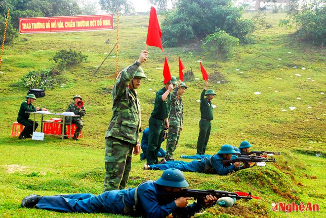 Tham gia bắn đạn thật