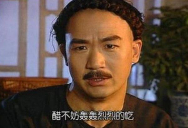 Vua Khang Hy của Trương Quốc Lập bình dân và mộc mạc khi cải trang thành người dân thường.