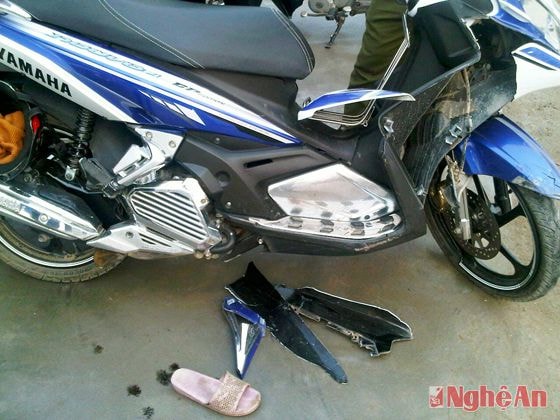 Chiếc xe bị hư hỏng nặng sau tai nạn