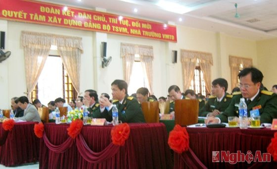 Các đồng chí đại biểu tham dự Đại hội