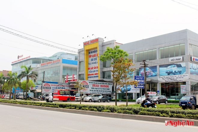 Phường Quán Bàu phát triển mạnh về thương mại dịch vụ.