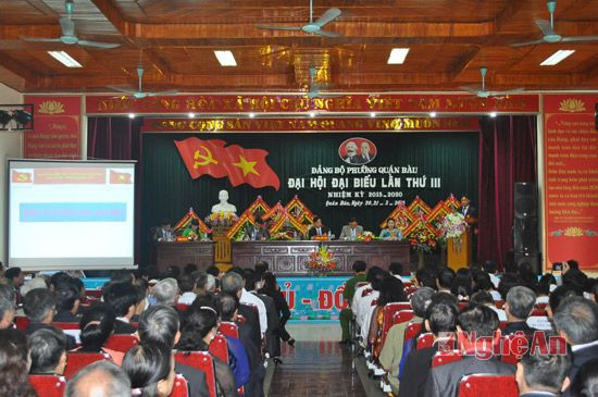 Quang cảnh Đại hội Đại biêu Đảng bộ phường Quán Bàu lần thứ III, nhiệm kỳ 2025-2020