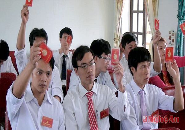 Đại hội biểu quyết danh sách đề cử bầu vào BCH nhiệm kỳ mới