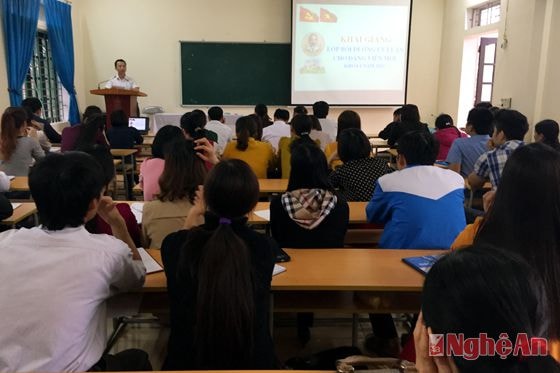 Toàn cảnh buổi khai giảng