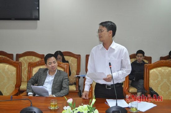 Đại diện Liên đoàn Lao động tỉnh Nghệ An phát biểu