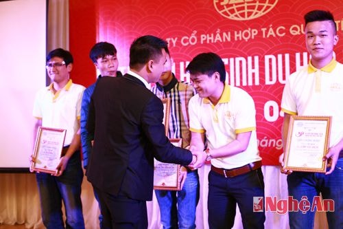 Ông Nguyễn Xuân Hậu - Giám đốc công ty - Trưởng ban tổ chức giải bóng đá 