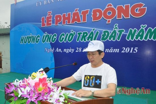 Đồng chí Đinh Viết Hồng phát động kêu gọi các tầng lớp nhân dân hưởng ứng giờ Trái đất 