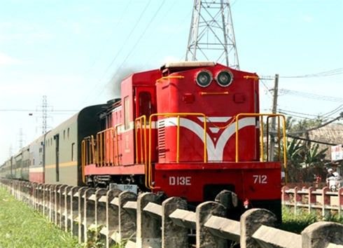  90 chuyến tàu sẽ được tăng cường để phục vụ người dân đi lại trong dịp lễ 30/4. Ảnh: H.C.