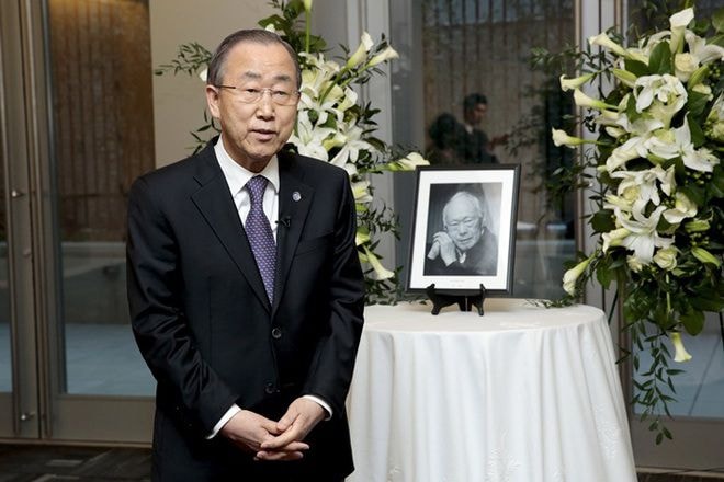  Tổng Thư kí Liên Hợp Quốc Ban Ki-moon cũng có mặt tại lễ tang.