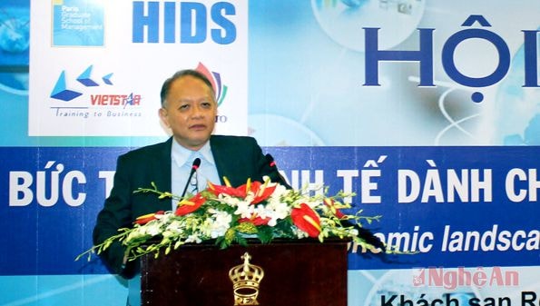 GS John Vong phát biểu tham luận tại buổi hội thảo
