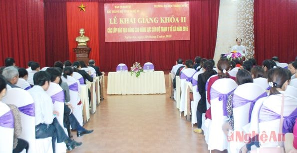 Quang cảnh lễ khai giảng