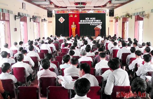 Toàn cảnh buổi học tập quán triêt nghị quyết