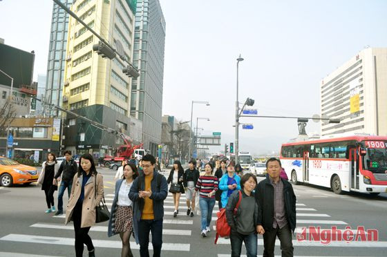 Đường phố ở Hàn Quốc. Ảnh: hoàng vĩnh