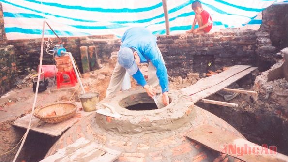 Xây dựng bể biogas tại xã Diễn Nguyên (Diễn Châu).