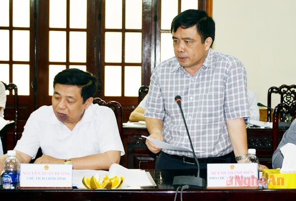 Đồng chí Huỳnh Thanh Điền phát biểu