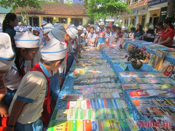 Ngày hội đọc sách ở Trường Tiểu học Vinh Tân (TP. Vinh).