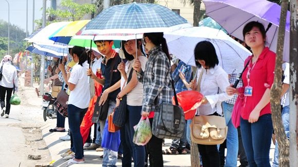 Thủ đô Hà Nội trong ngày 4/4 thời tiết tiếp tục nắng nóng với mức nhiệt 36 oC (Ảnh minh hoạ)