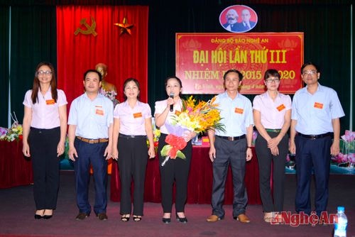 BCH Đảng bộ Báo Nghệ An nhiệm kỳ 2015-2020.Ảnh: S.M