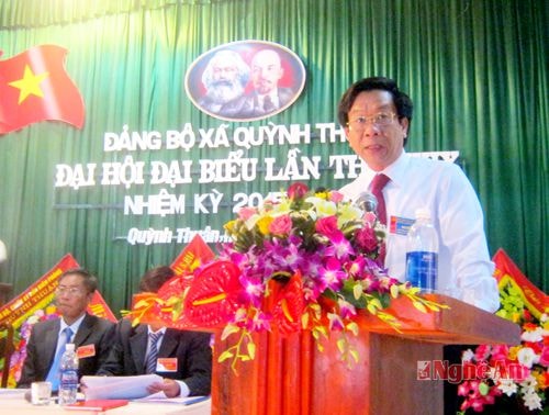 Đồng chí Lê Đức Cường - Bí thư huyện ủy Quỳnh Lưu phát biểu chỉ đạo đại hội xã Quỳnh Thuận